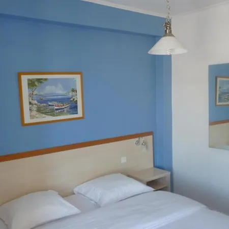 De La Jetee Hotel *