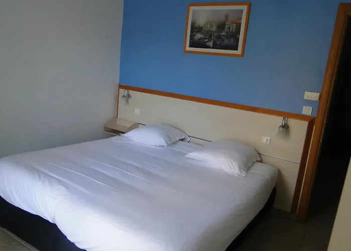 De La Jetee Hotell Centuri