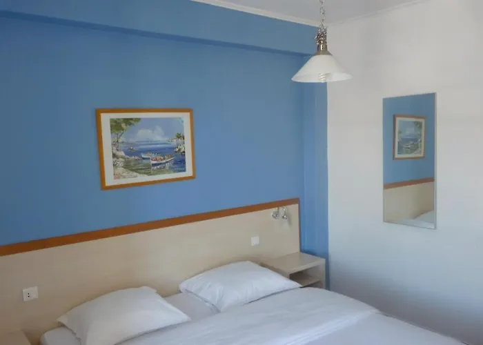 De La Jetee Hotell *