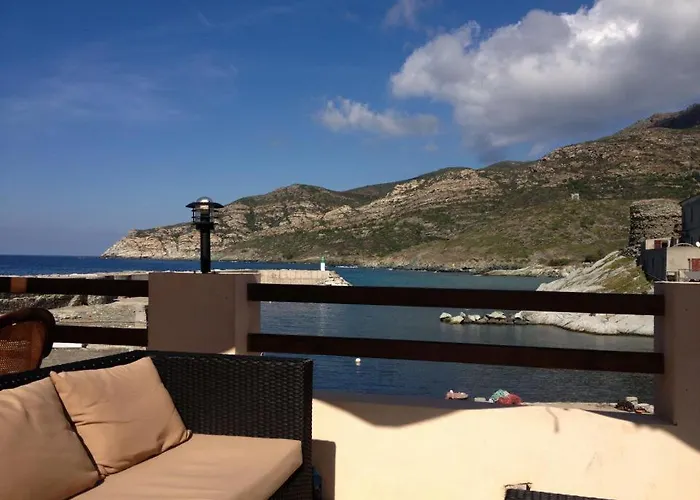 De La Jetee Hotell Centuri