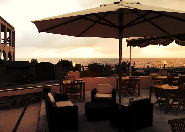 De La Jetee * Centuri